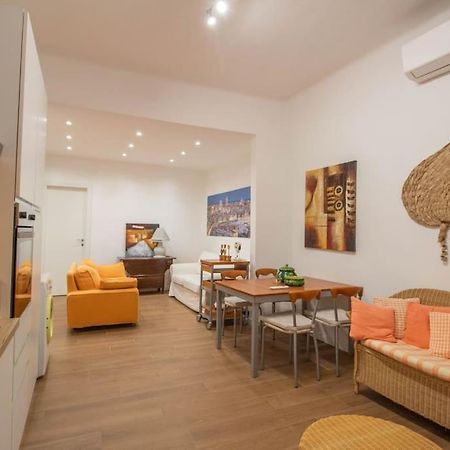 Orange Apartment - Genoa City Center Luaran gambar